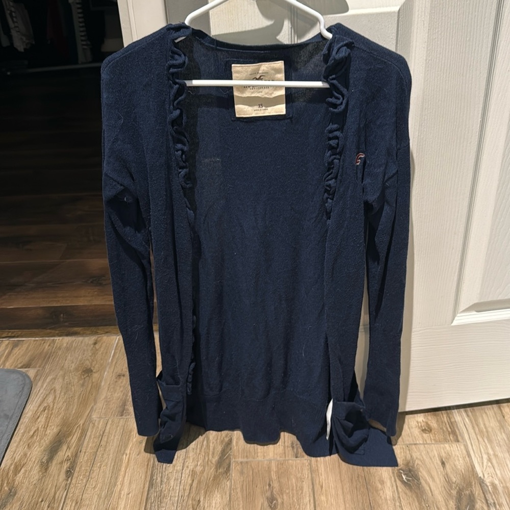 Holster XS Ruffle Cardigan